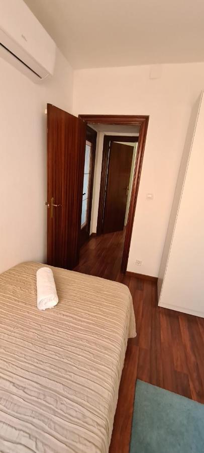 Habitaciones Camp Nou Apartment Л'Успіталет-да-Любрагат Екстер'єр фото